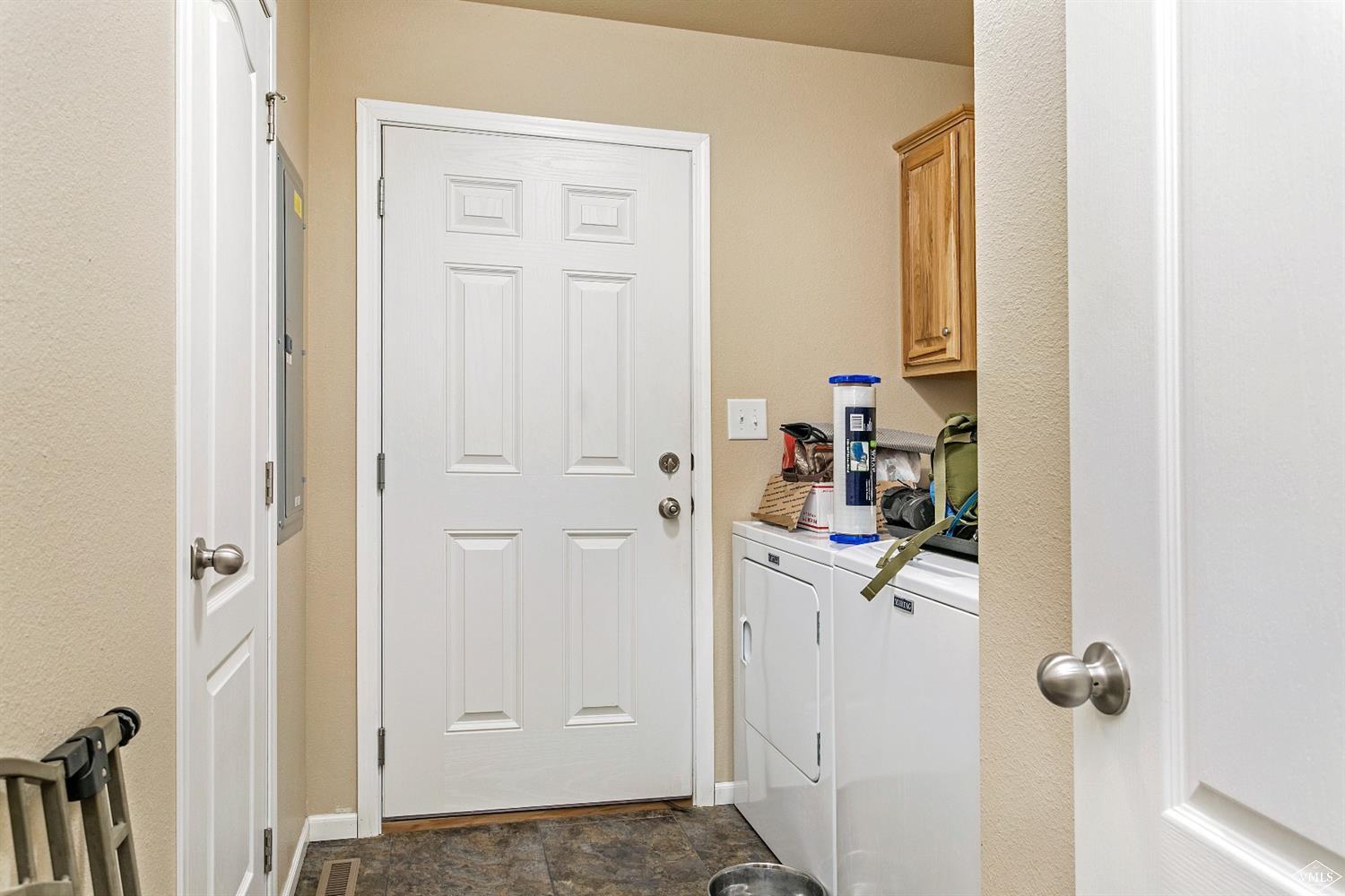 118 Bluegill Loop Gypsum, CO 81637 - Photo 8 of 24 Additional Photo