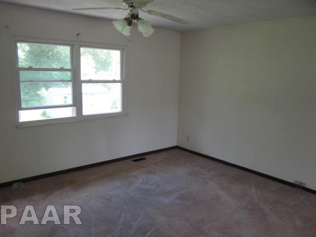 702 Joliet Road Marquette Heights, IL 61554 - Photo 6 of 13 Gallery Image 6