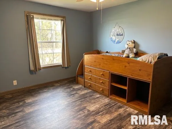 $169,900 | 207 West Grand Avenue, Modesto, IL 62667