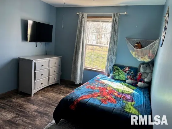 $169,900 | 207 West Grand Avenue, Modesto, IL 62667