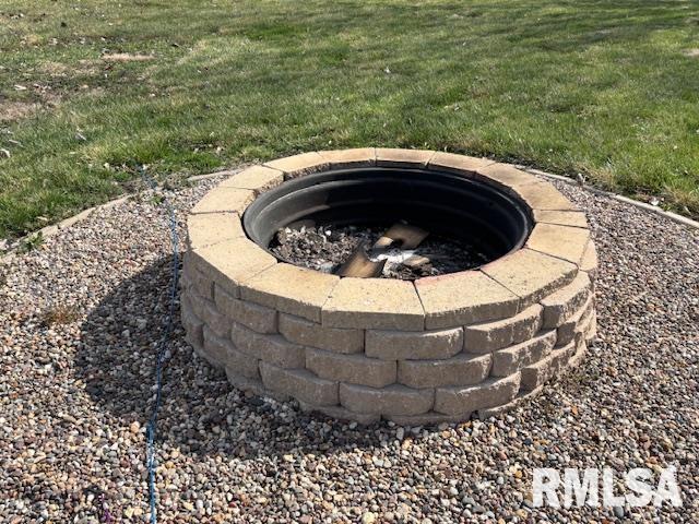 207 West Grand Avenue Modesto, IL 62667 - Photo 43 of 47