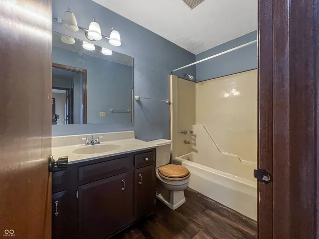 $199,000 | 3830 Peppertree Lane, Columbus, IN 47203