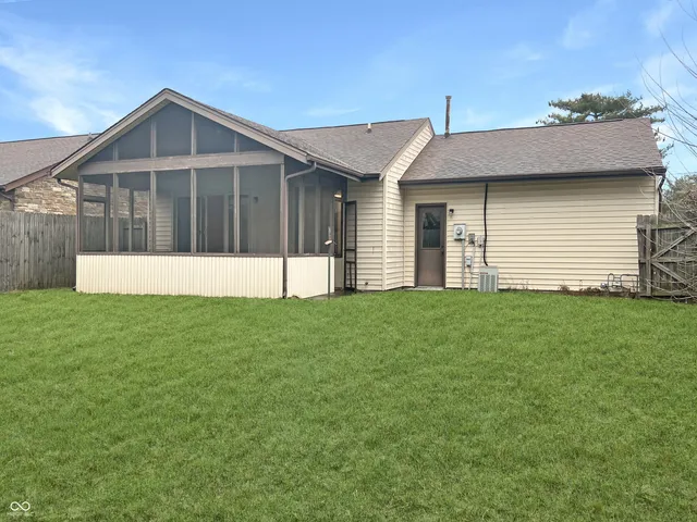 $199,000 | 3830 Peppertree Lane, Columbus, IN 47203