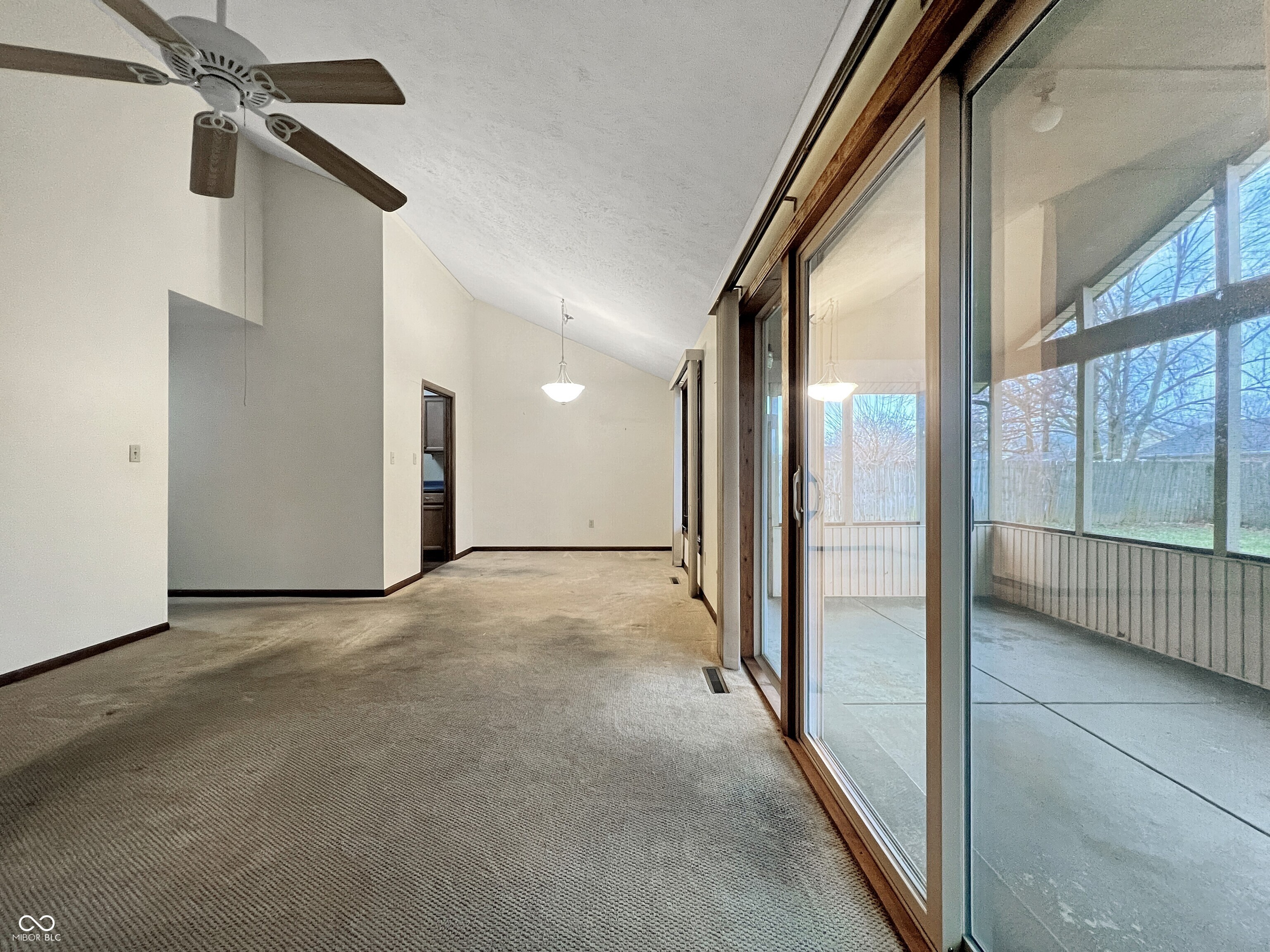 3830 Peppertree Lane Columbus, IN 47203 - Photo 5 of 19