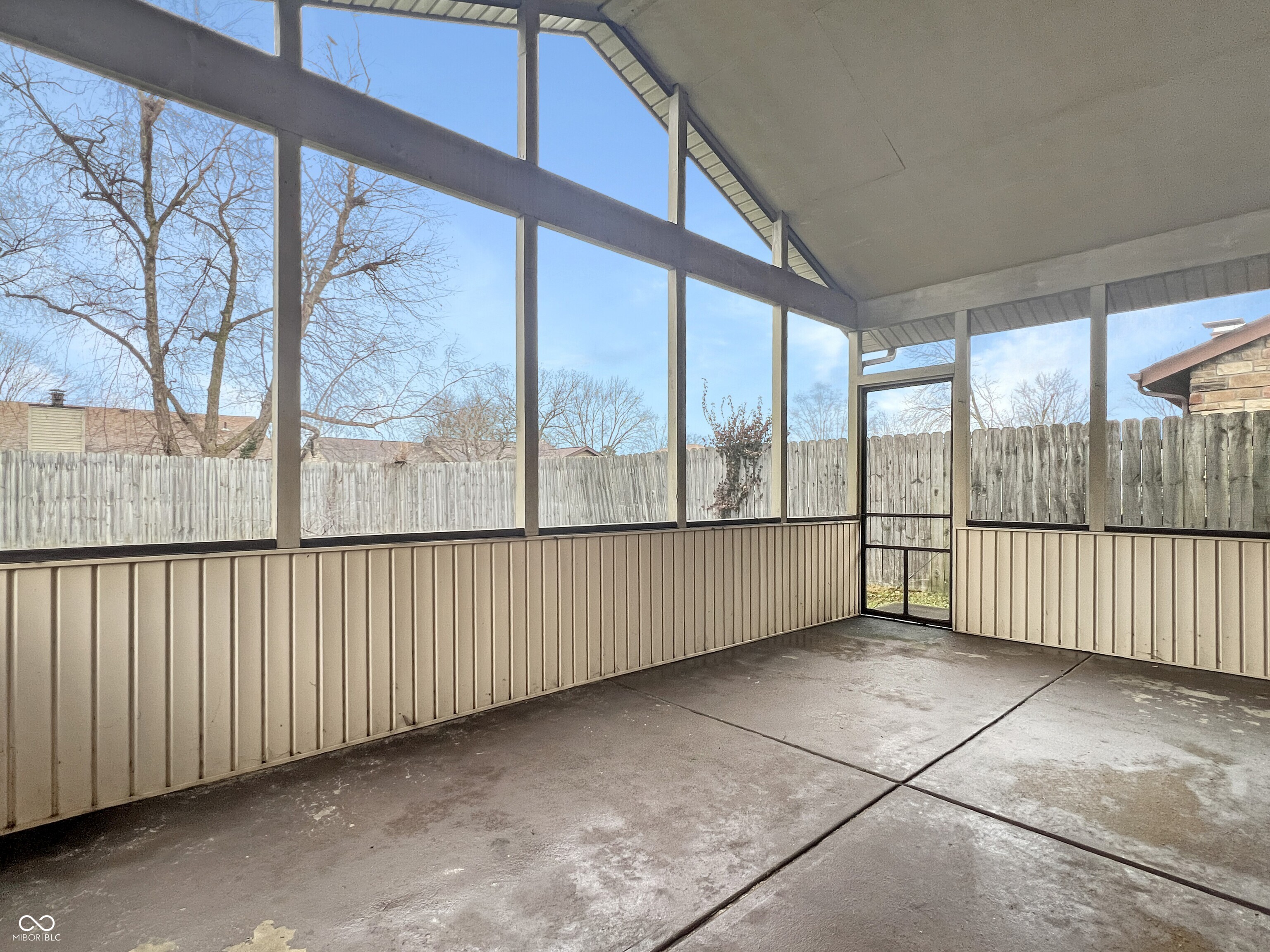 3830 Peppertree Lane Columbus, IN 47203 - Photo 10 of 19