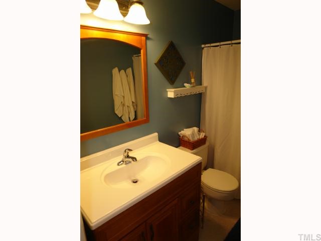 7312 Valleycross Circle Raleigh, NC 27615 - Photo 9 of 12