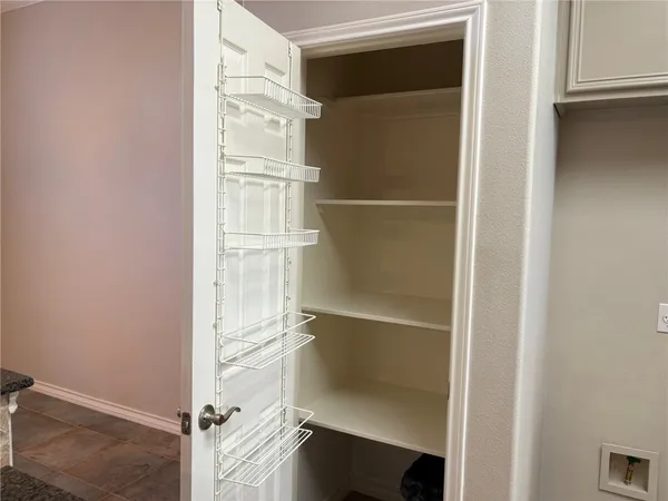 $2,800 | 15325 Dasmarinas Drive, Corpus Christi, TX 78418