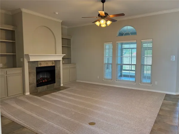 $2,800 | 15325 Dasmarinas Drive, Corpus Christi, TX 78418