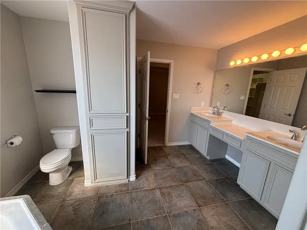 $2,800 | 15325 Dasmarinas Drive, Corpus Christi, TX 78418