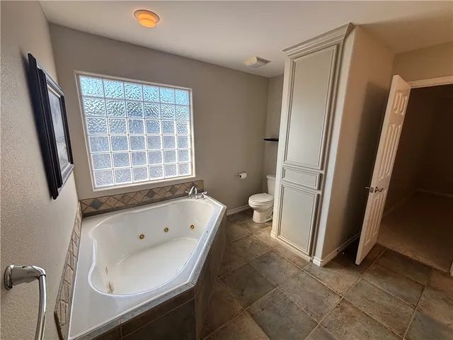 $2,800 | 15325 Dasmarinas Drive, Corpus Christi, TX 78418