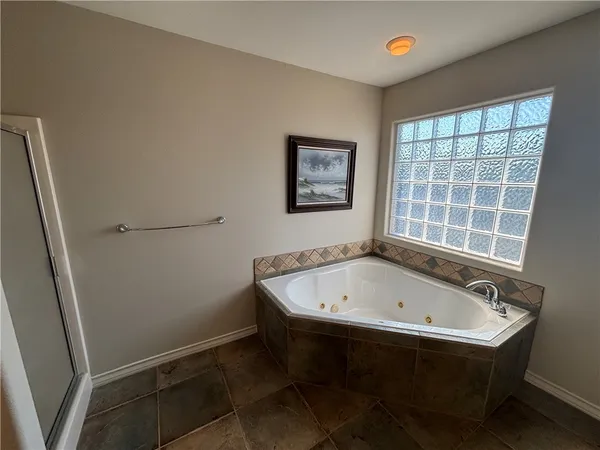 $2,800 | 15325 Dasmarinas Drive, Corpus Christi, TX 78418