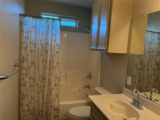 $2,800 | 15325 Dasmarinas Drive, Corpus Christi, TX 78418