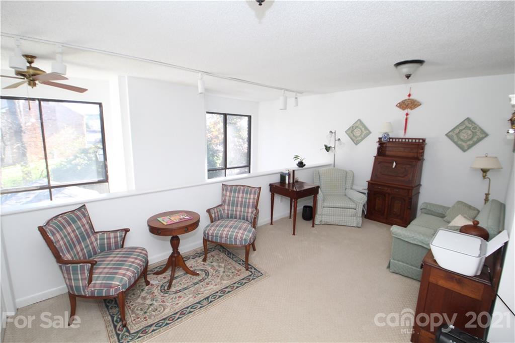 5809 Sharon Road, Unit A Charlotte, NC 28210 - Photo 18 of 28 Gallery Image 18