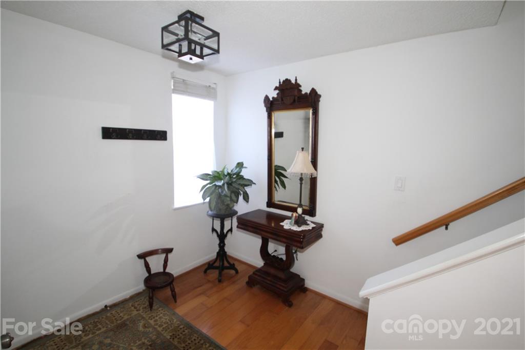 5809 Sharon Road, Unit A Charlotte, NC 28210 - Photo 3 of 28 Gallery Image 3