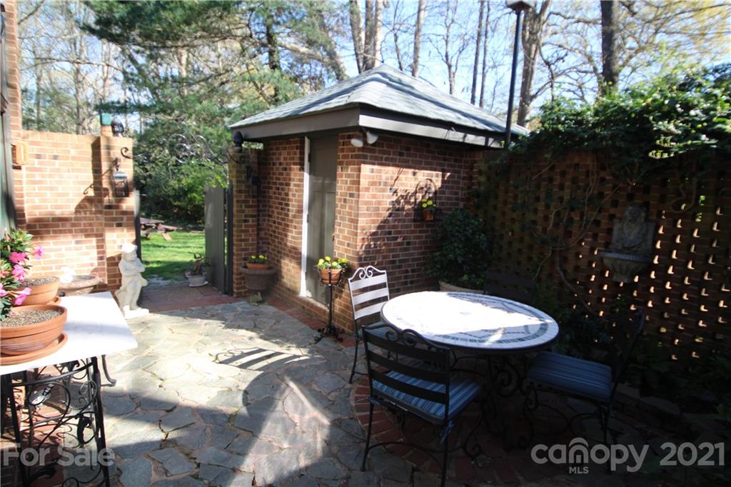 5809 Sharon Road, Unit A Charlotte, NC 28210 - Photo 23 of 28 Gallery Image 23