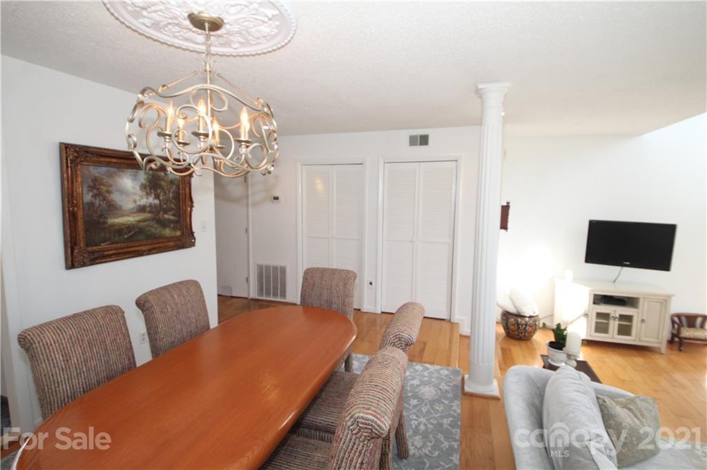 5809 Sharon Road, Unit A Charlotte, NC 28210 - Photo 9 of 28 Gallery Image 9