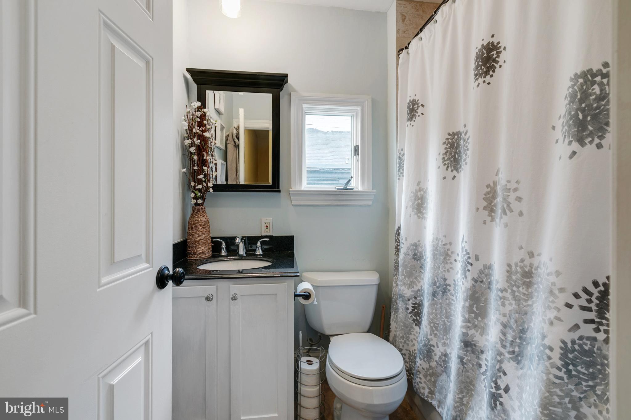 2228 Madison Square Philadelphia, PA 19146 - Photo 9 of 19 Main bathroom
