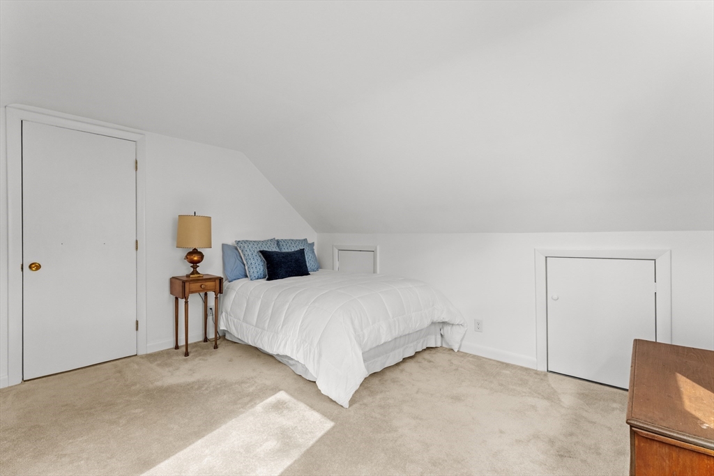 66 Upland Road Needham, MA 02492 - Photo 16 of 28