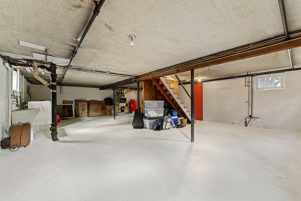 66 Upland Road Needham, MA 02492 - Photo 22 of 28