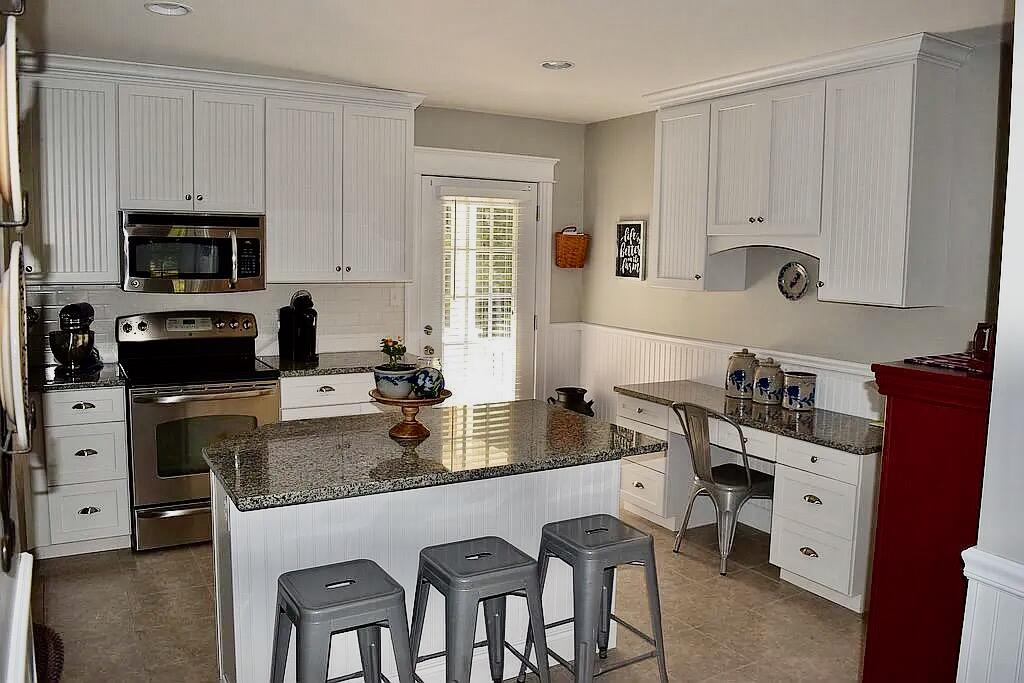18 Ann's Point Road Bass Harbor, ME 04653 - Photo 14 of 40 Kitchen 1