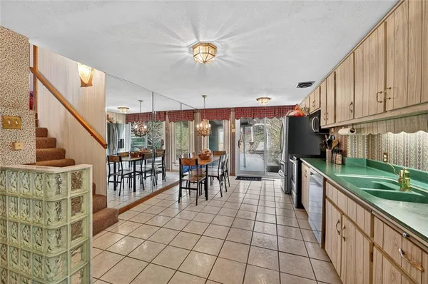 $210,000 | 3340 Lincoln Highway, Latrobe, PA 15650
