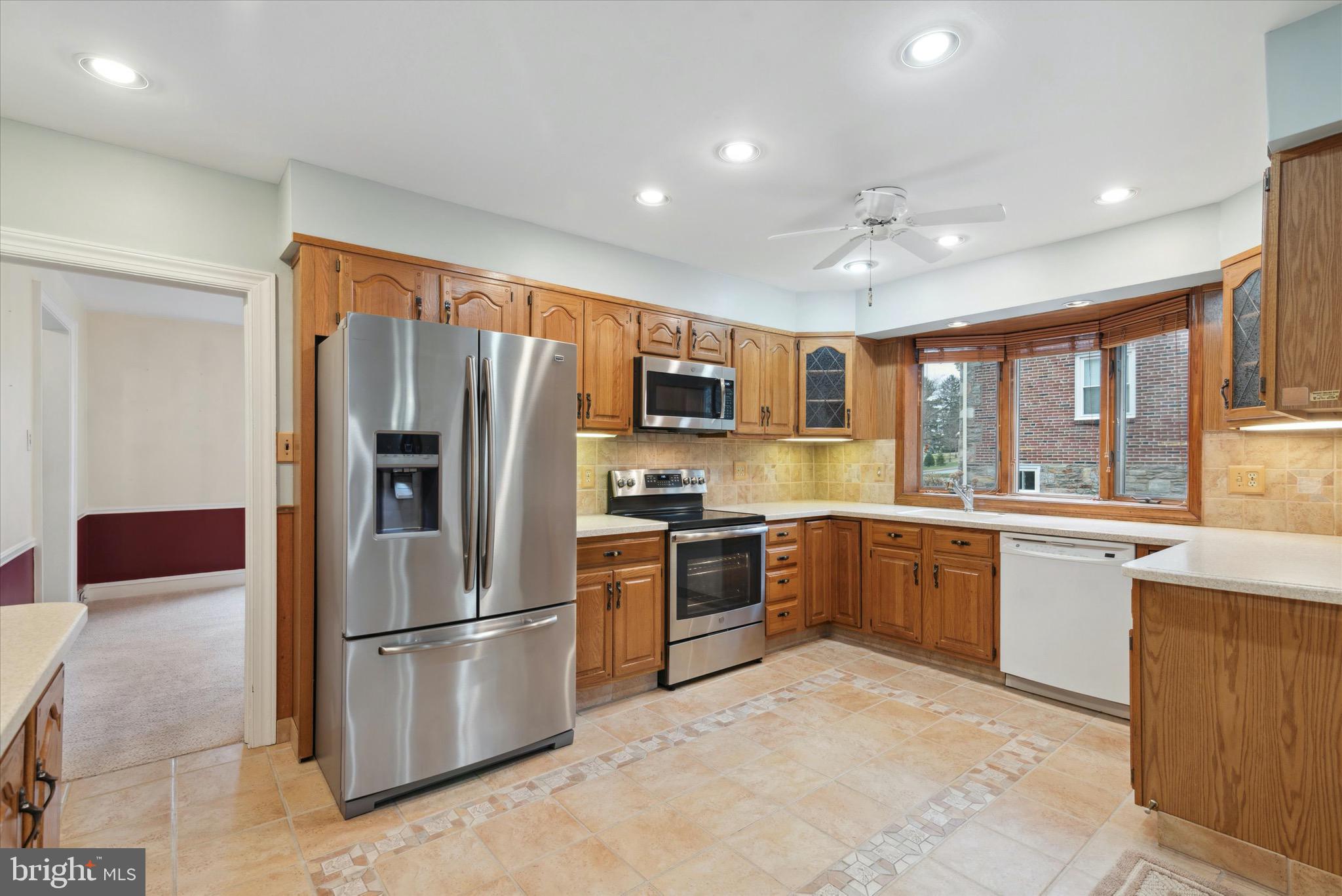 1119 Ashbourne Road Cheltenham, PA 19012 - Photo 16 of 47 Kitchen
