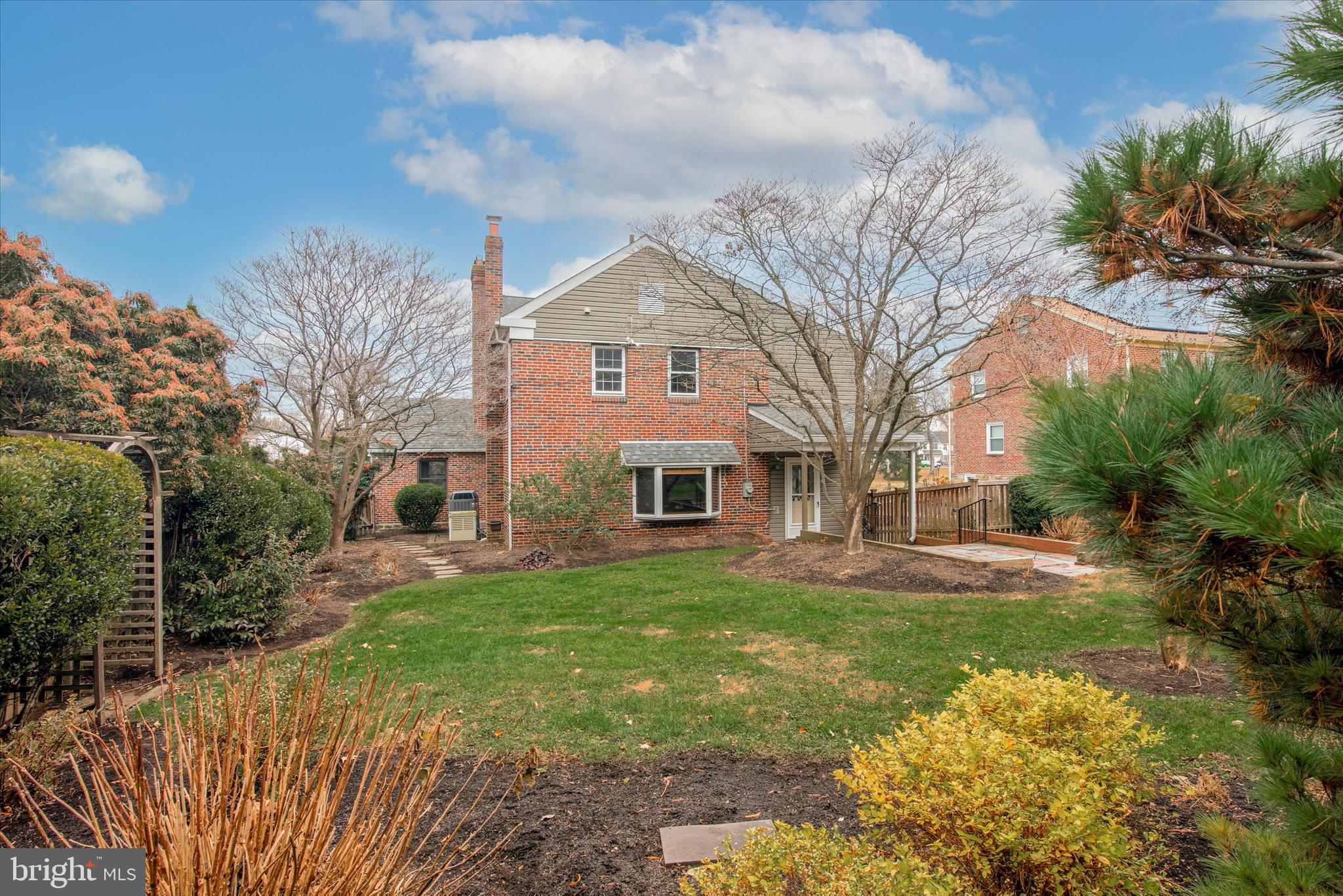 1119 Ashbourne Road Cheltenham, PA 19012 - Photo 46 of 47 Back of house/yard
