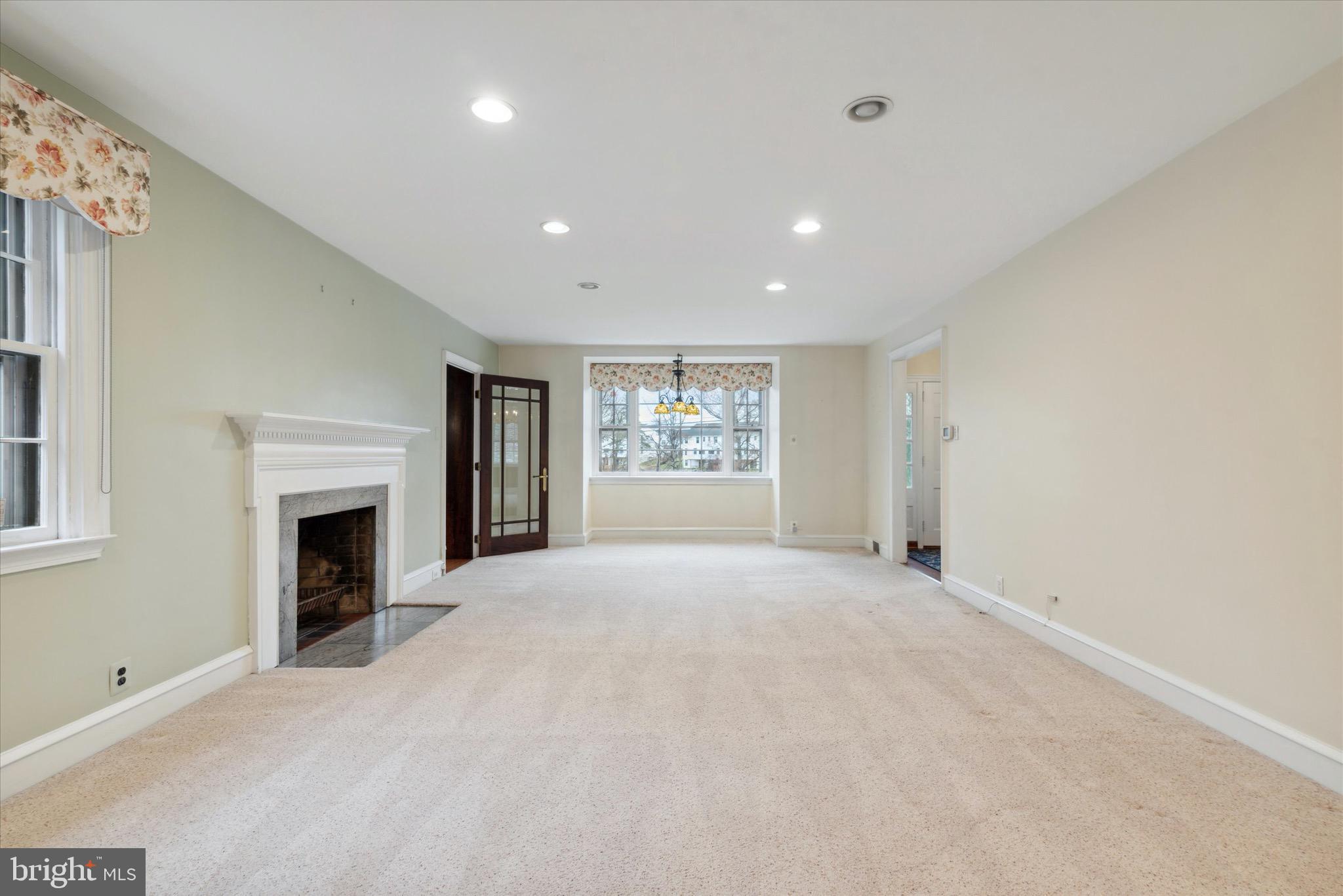 1119 Ashbourne Road Cheltenham, PA 19012 - Photo 7 of 47 Living room