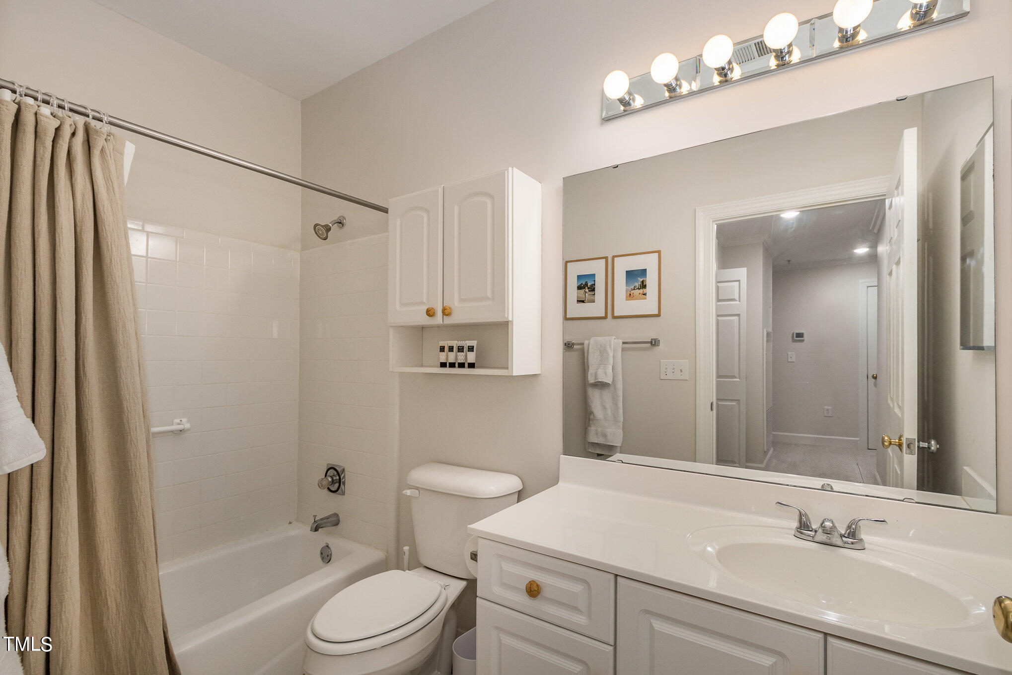 116 Northbrook Drive, Unit 206 Raleigh, NC 27609 - Photo 23 of 27 025_img_0019-edit