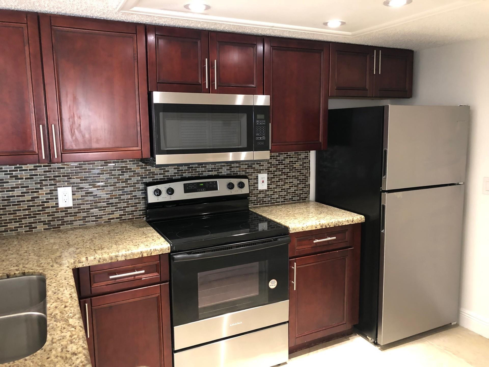 5045 Wiles Road, Unit 306 Coconut Creek, FL 33073 - Photo 5 of 33 Photo 5