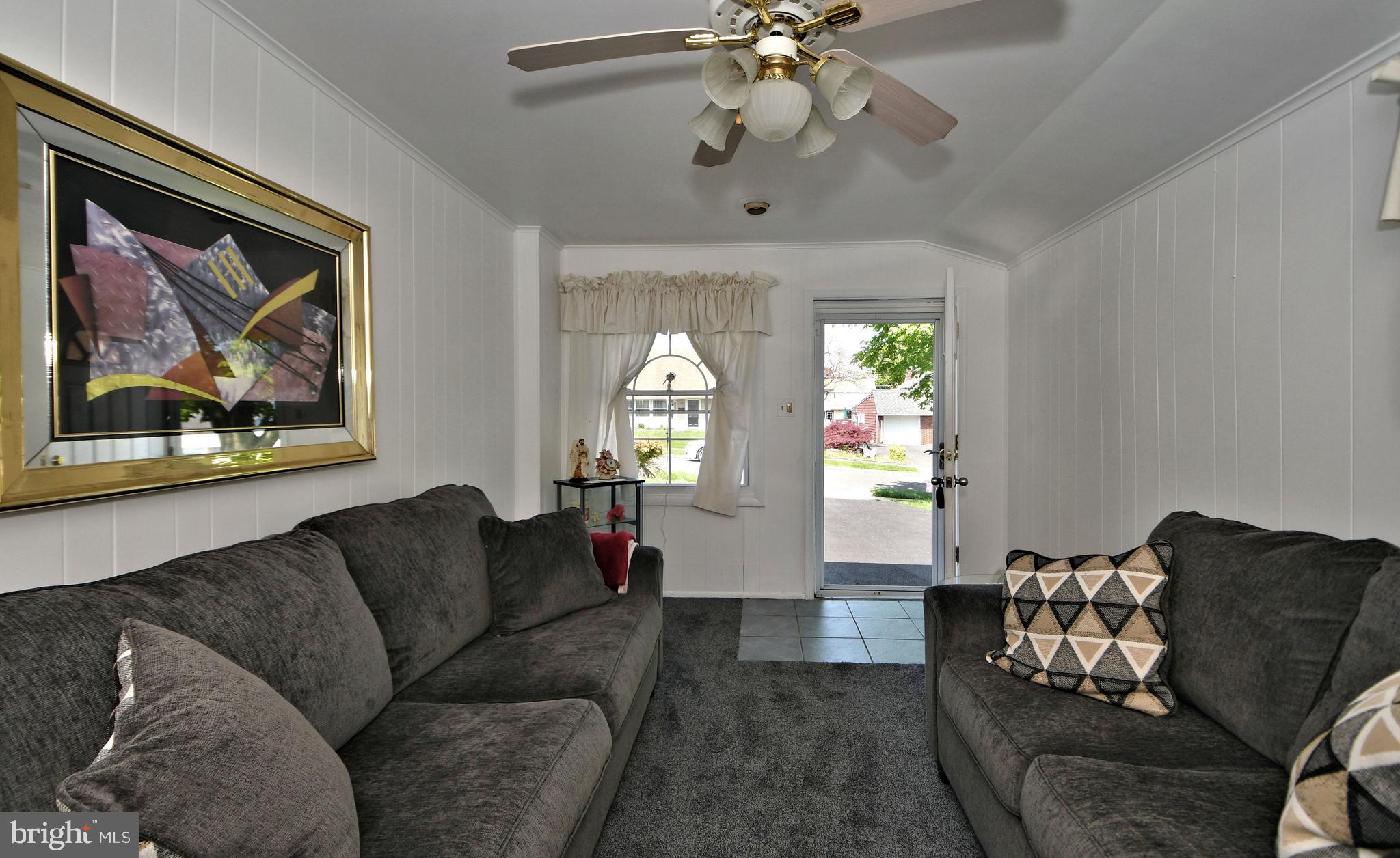 28 Calicobush Road Levittown, PA 19057 - Photo 23 of 37 Gallery Image 23