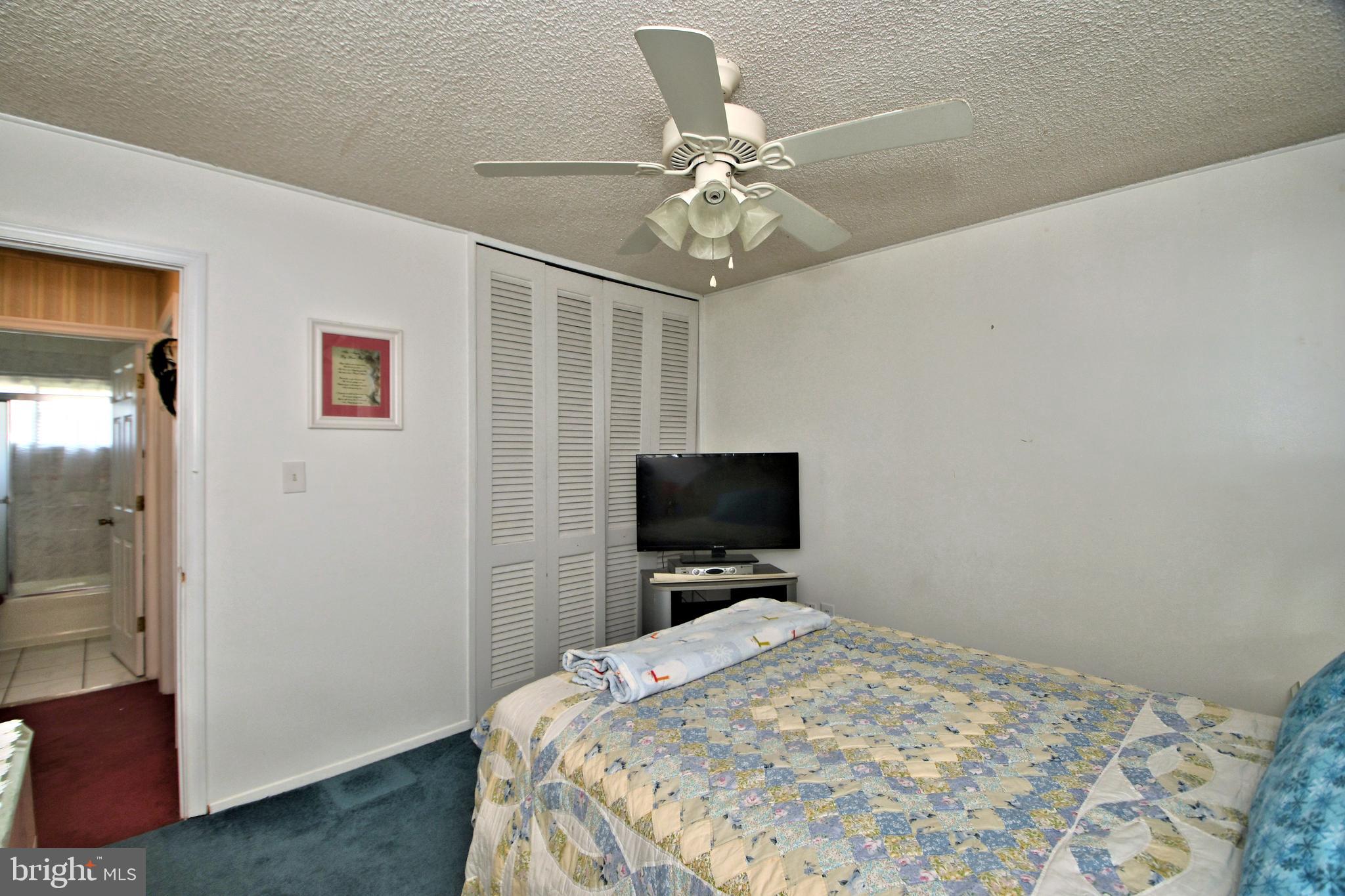 28 Calicobush Road Levittown, PA 19057 - Photo 27 of 37 Gallery Image 27