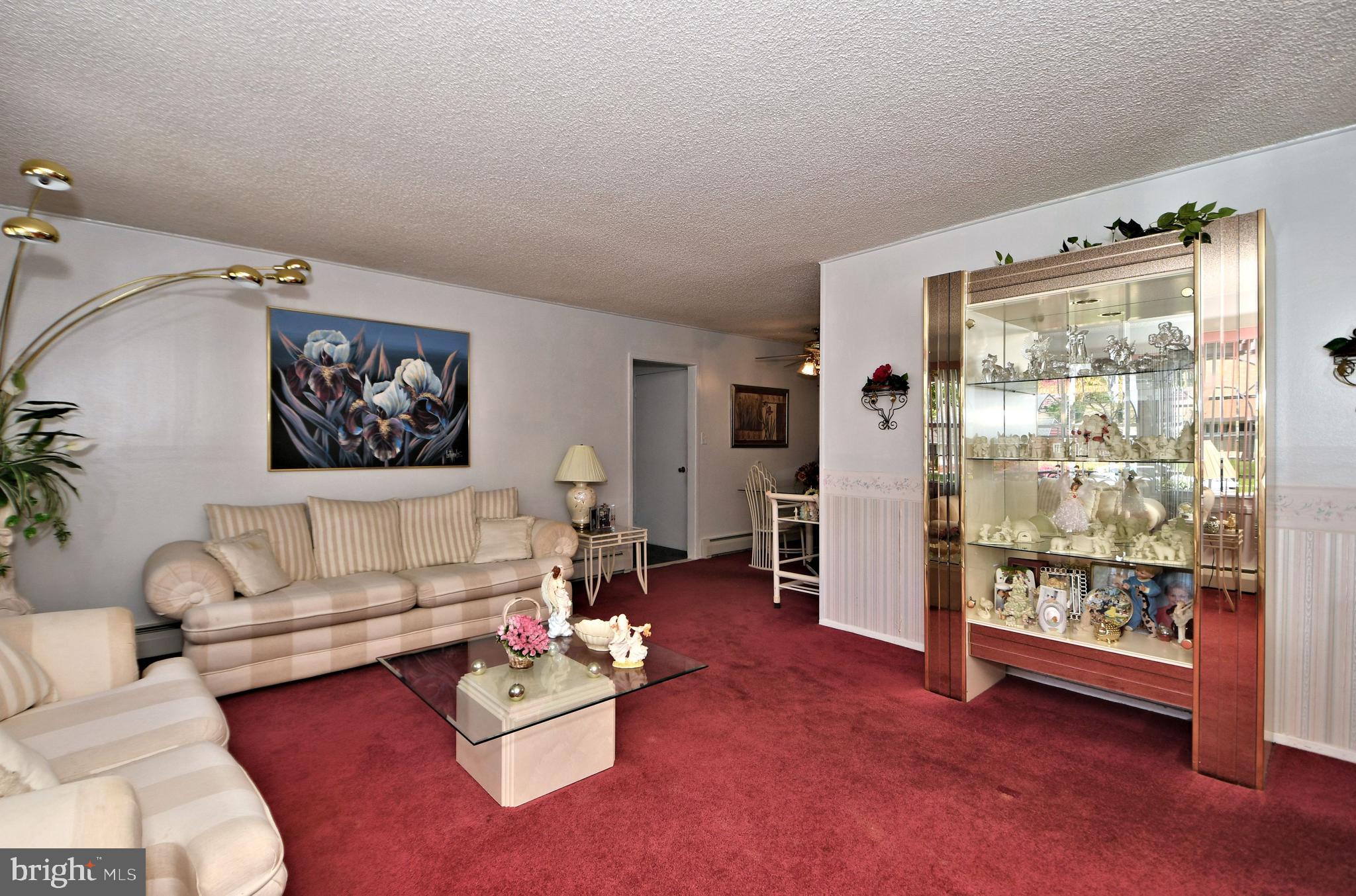 28 Calicobush Road Levittown, PA 19057 - Photo 6 of 37 Gallery Image 6