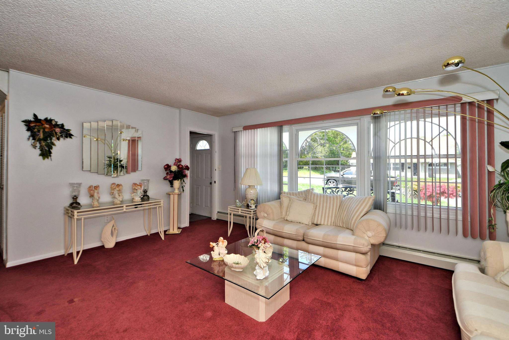 28 Calicobush Road Levittown, PA 19057 - Photo 8 of 37 Gallery Image 8