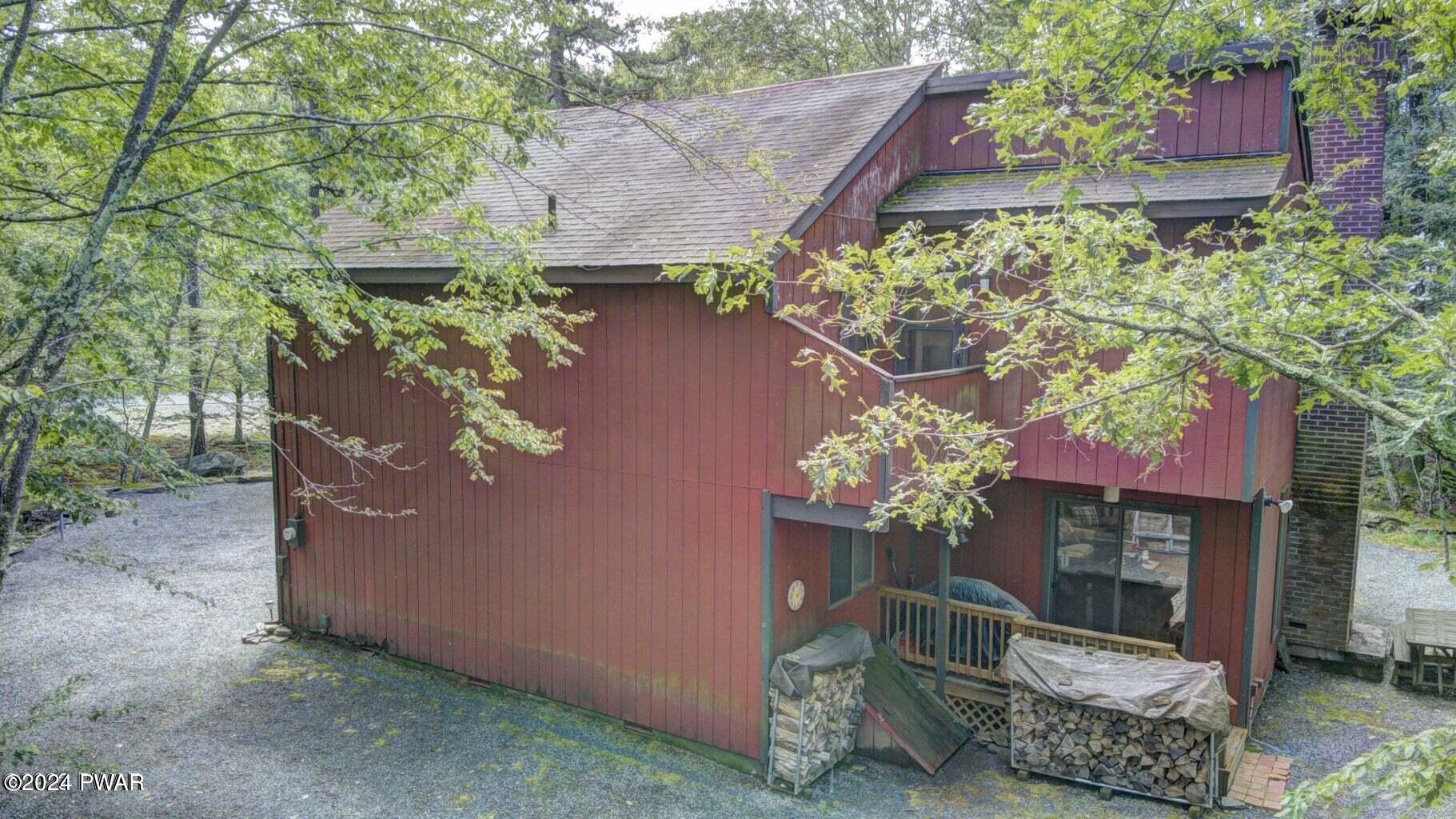 202 Tanager Road Lackawaxen, PA 18435 - Photo 17 of 43