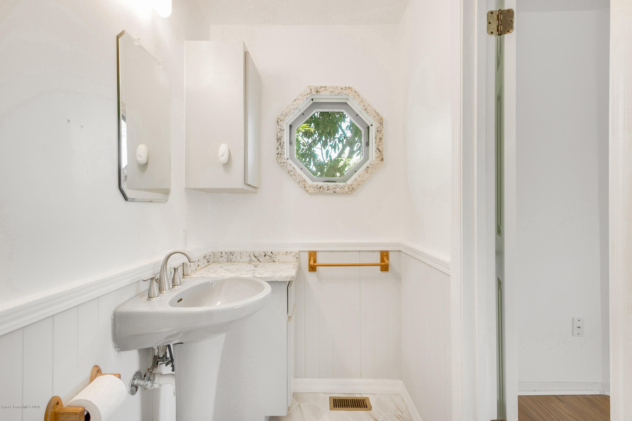 1191 Sunswept Road Northeast Palm Bay, FL 32905 - Photo 28 of 40 Owner's bathroom