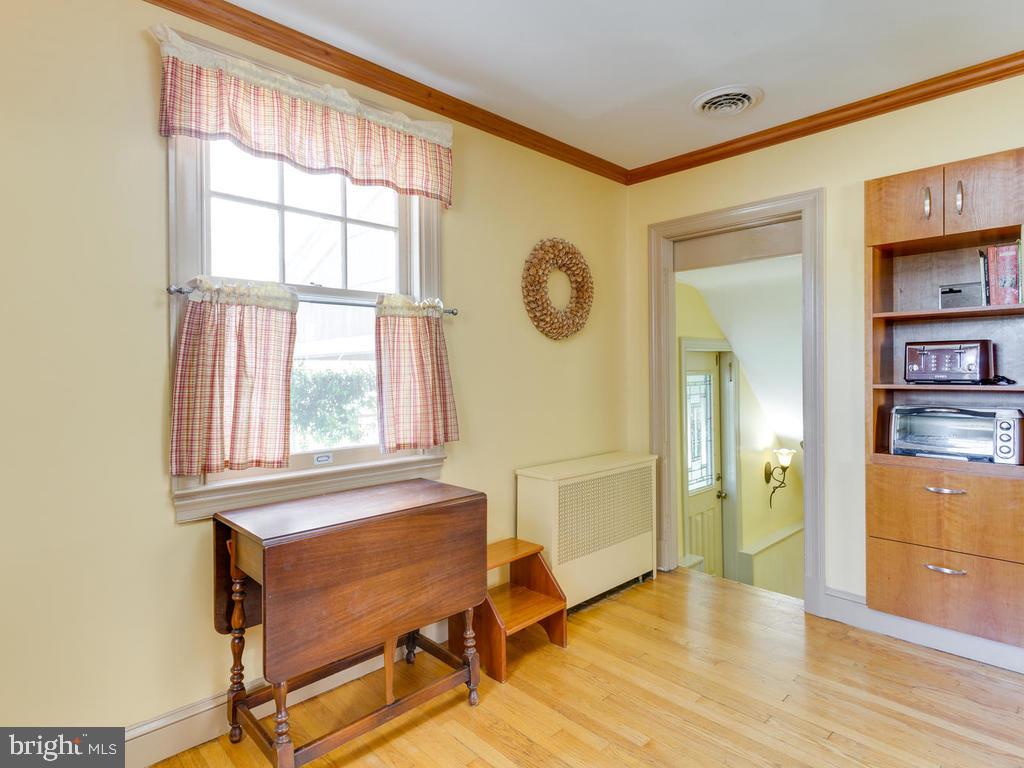 1220 Ten Oaks Road Baltimore, MD 21227 - Photo 36 of 87 Gallery Image 36
