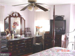 118 Harvin Road Upper Darby, PA 19082 - Photo 4 of 6