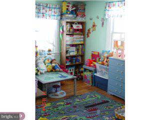 118 Harvin Road Upper Darby, PA 19082 - Photo 5 of 6