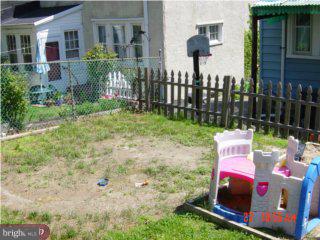 118 Harvin Road Upper Darby, PA 19082 - Photo 6 of 6