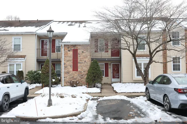 $2,100 | 154 Valley Greene Wyomissing Pa, Wyomissing, PA 19610