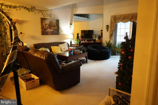 $2,100 | 154 Valley Greene Wyomissing Pa, Wyomissing, PA 19610