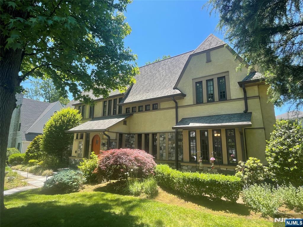 314 Winthrop Road Teaneck, NJ 07666 - Photo 5 of 6