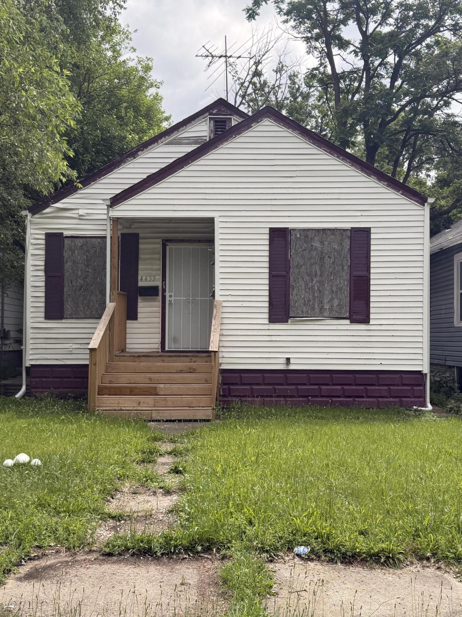 4455 Madison Street Gary, IN 46408 - Photo 1 of 2 1500x2000