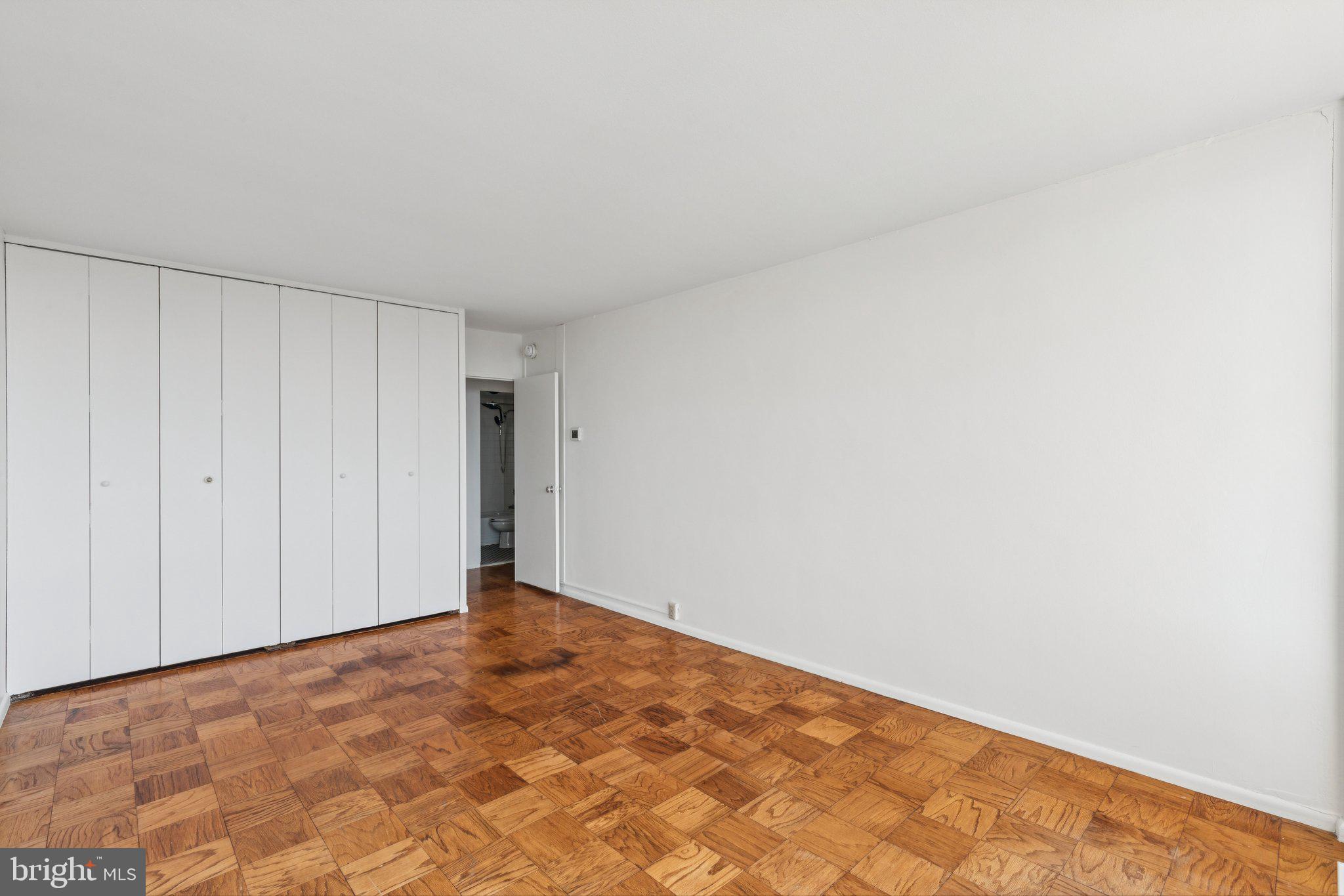 220 Locust Street, Unit 28GS Philadelphia, PA 19106 - Photo 9 of 21 a view of an empty room