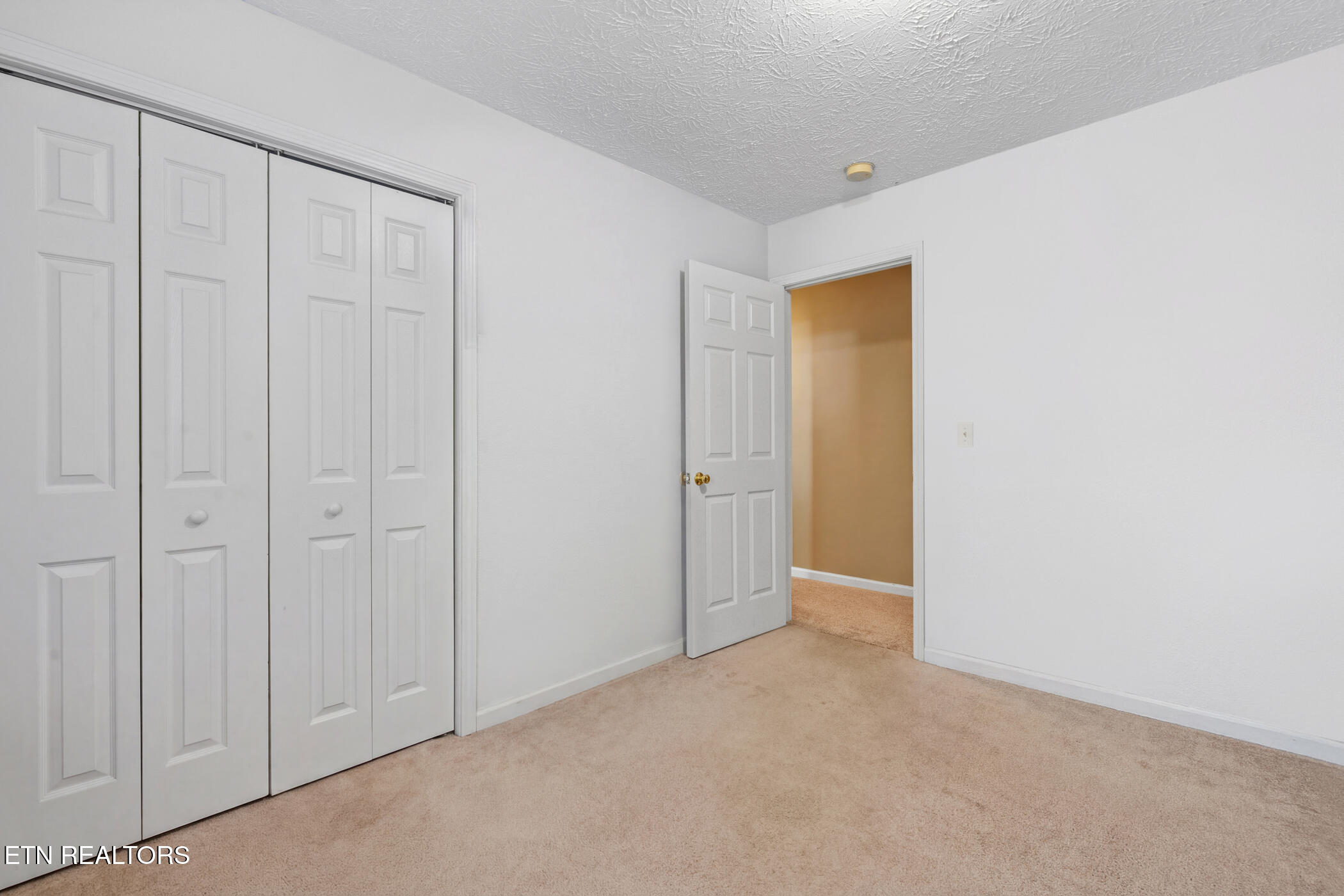 1717 Meadow Ridge Circle Sevierville, TN 37862 - Photo 12 of 52 Clean 12