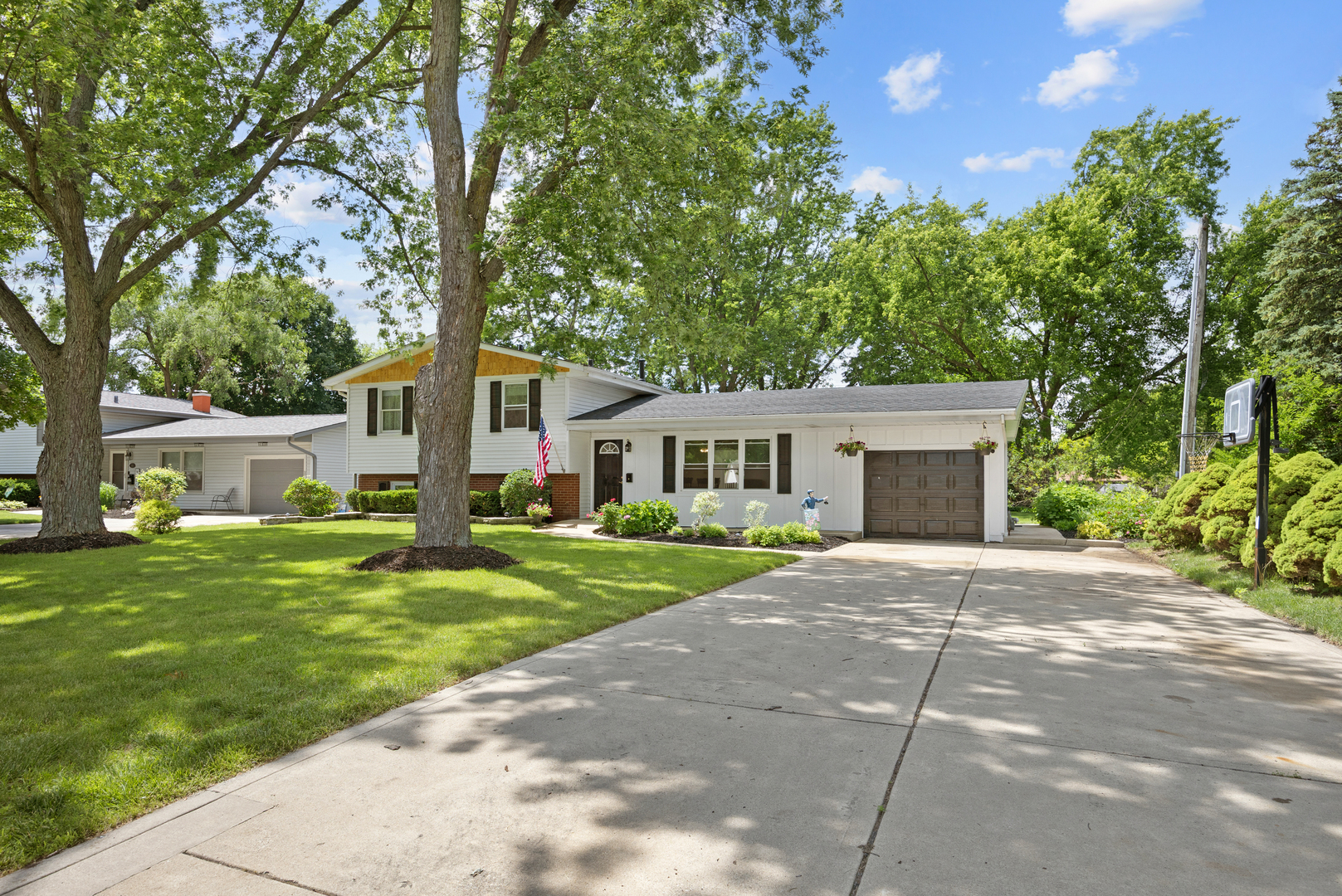 586 Aztec Drive Carol Stream, IL 60188 - Photo 4 of 26