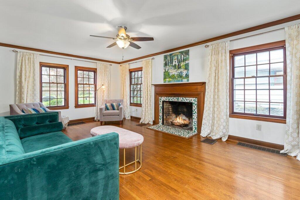 2701 Minerva Lake Road Columbus, OH 43231 - Photo 9 of 36 2701 Minerva Lake Road-9.jpg-SMALL