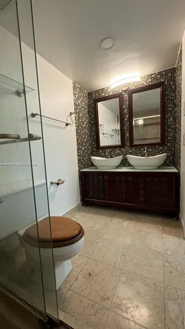 $269,000 | 919 Hillcrest Drive, Unit 201, Hollywood, FL 33021