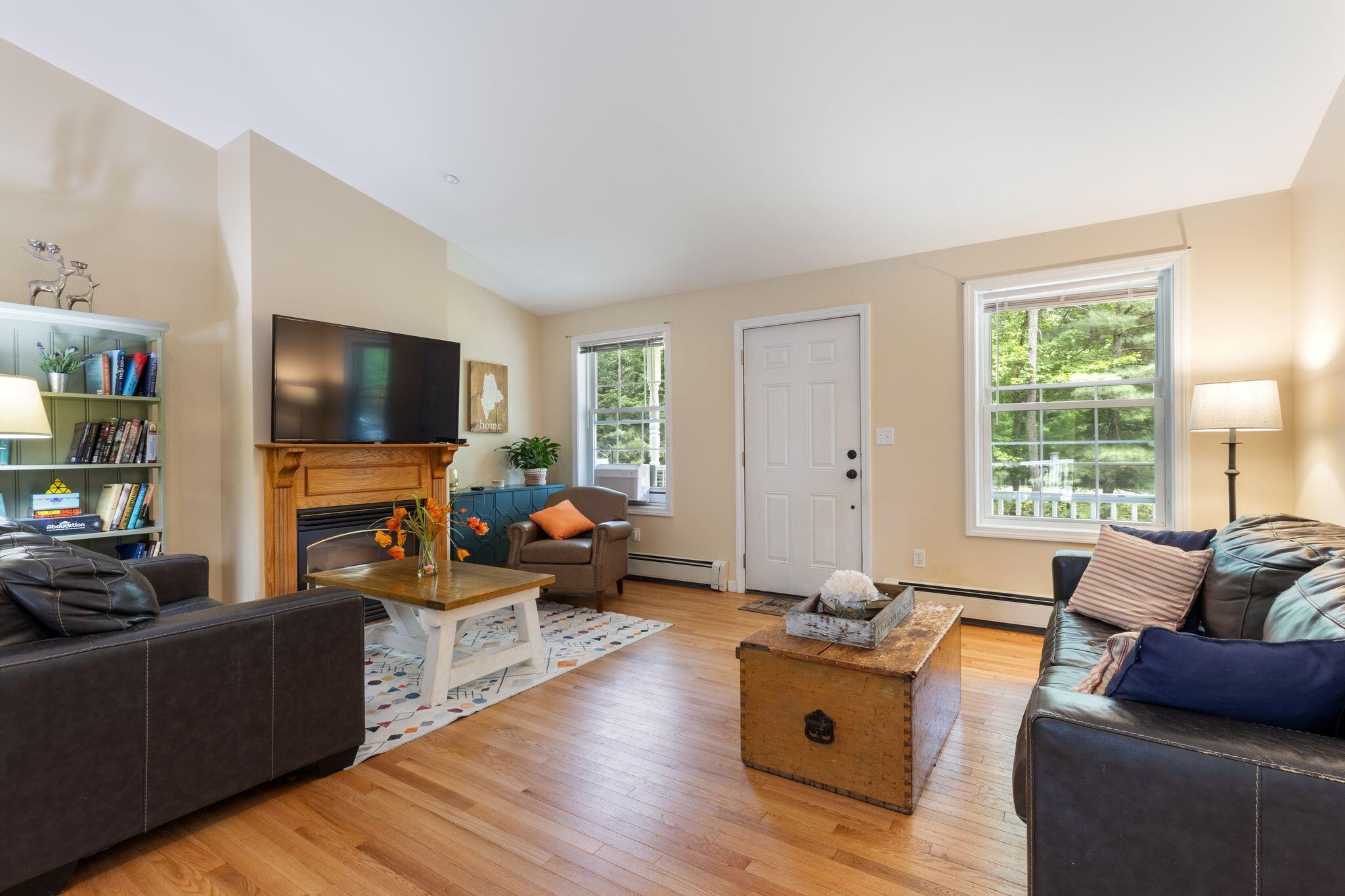 32 Jennifer Way Gorham, ME 04038 - Photo 5 of 34 32_Jennifer_Wy_06